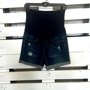 Bella vida maternity shorts